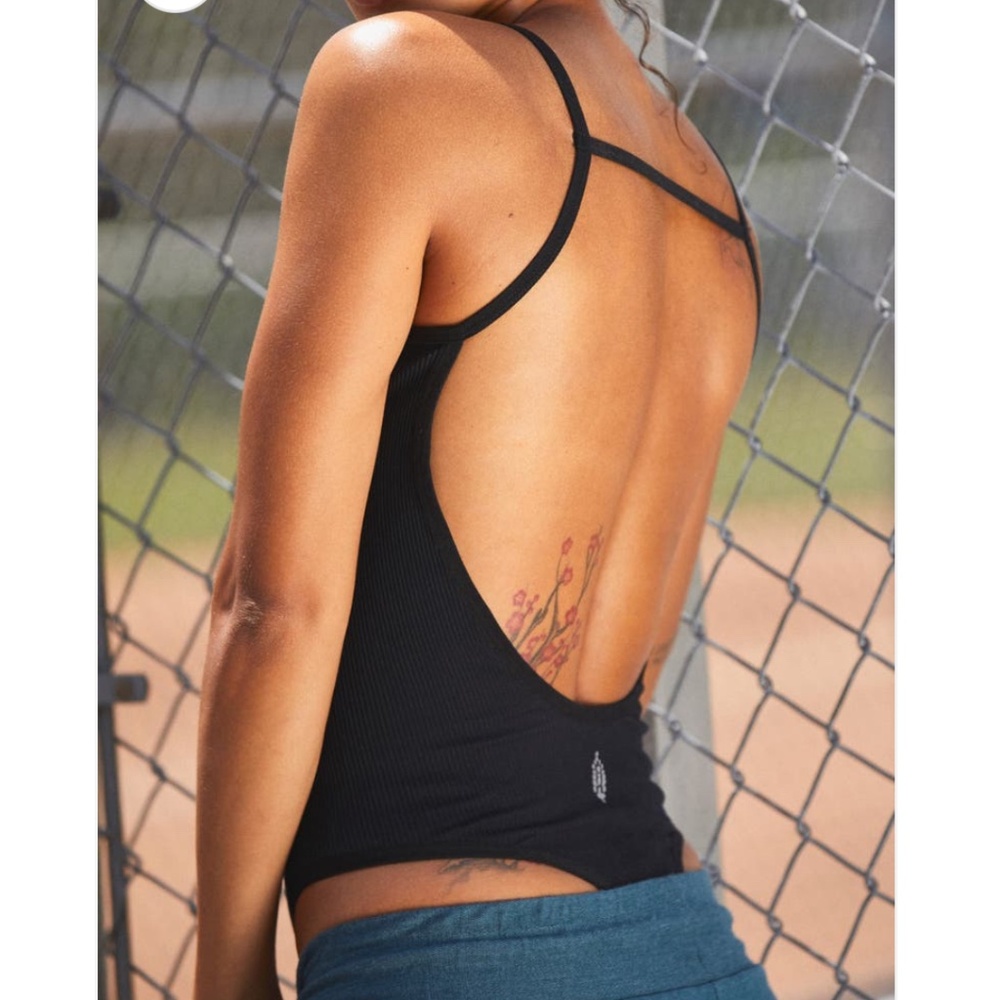 Free People - MOVEMENT FREE THROW BODYSUIT Hot Watermelon XS
